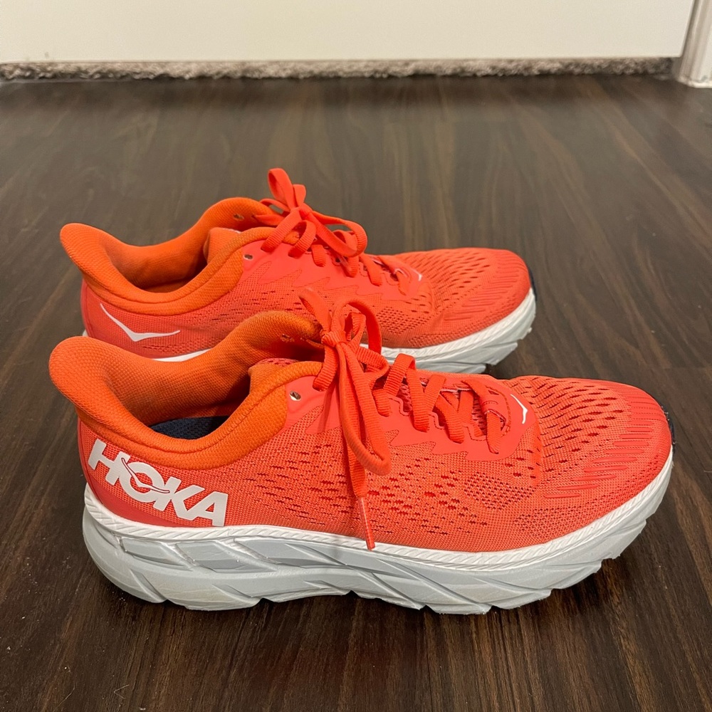 Size 7 Neon Pink Hokas | Clifton 7 | Almost Perfect Condition
